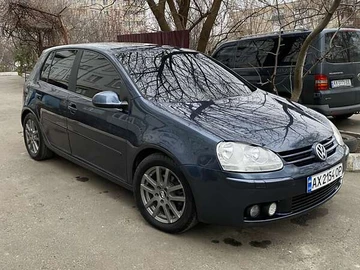 Авто Volkswagen Golf 2005 № 8001314