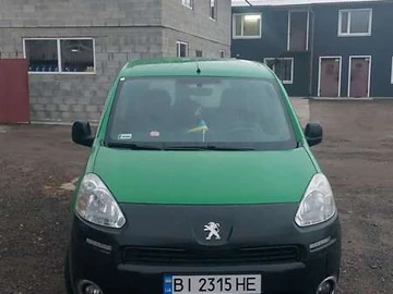 Авто Peugeot Partner 2013 № 8001428