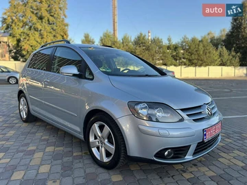 Авто Volkswagen Golf Plus 2008 № 8001429