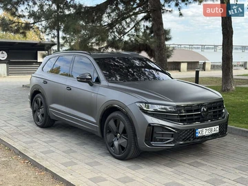Авто Volkswagen Touareg 2024 № 8001740