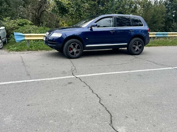 Авто Volkswagen Touareg 2004 № 8001788