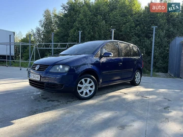 Авто Volkswagen Touran 2003 № 8001800