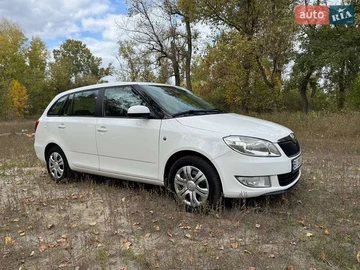 Авто Skoda Fabia 2013 № 8001943