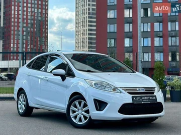 Авто Ford Fiesta 2011 № 8001946
