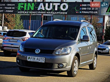 Авто Volkswagen Caddy 2011 № 8002002