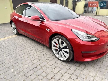 Авто Tesla Model 3 2019 № 8002366