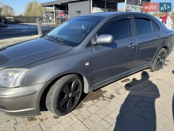 Авто Toyota Avensis 2003 № 8002637