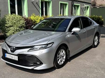 Авто Toyota Camry 2018 № 8003162