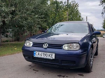 Авто Volkswagen Golf 1999 № 8003413