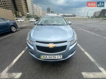 Авто Chevrolet Cruze 2010 № 8003617