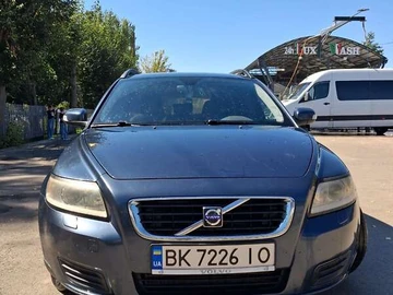 Авто Volvo V50 2008 № 8003632