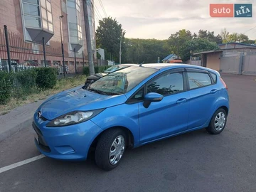 Авто Ford Fiesta 2011 № 8003633
