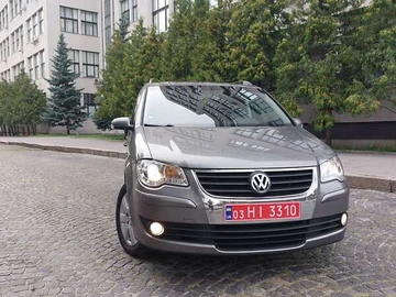 Авто Volkswagen Touran 2008 № 8003795