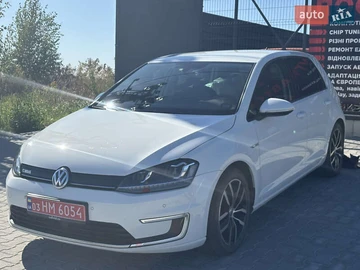 Авто Volkswagen E-Golf 2015 № 8003829