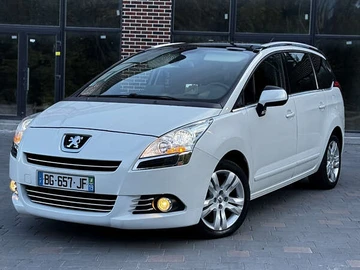 Авто Peugeot 5008 2011 № 8003849