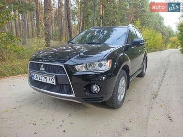 Авто Mitsubishi Outlander Xl 2010 № 8003876