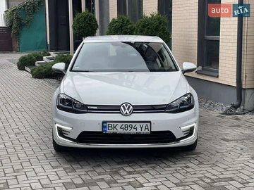 Авто Volkswagen E-Golf 2020 № 8004044