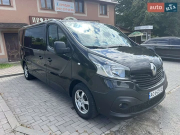 Авто Renault Trafic 2015 № 8004074