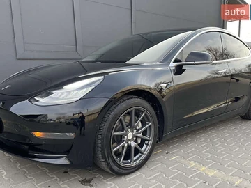 Авто Tesla Model 3 2019 № 8004075