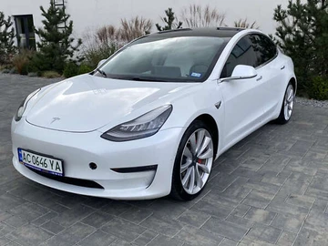 Авто Tesla Model 3 2019 № 8004087