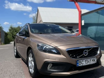 Авто Volvo V40 2015 № 8004201