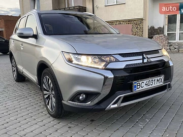 Авто Mitsubishi Outlander 2020 № 8004233