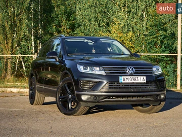 Авто Volkswagen Touareg 2017 № 8004294
