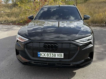 Авто Audi E-Tron 2022 № 8004323