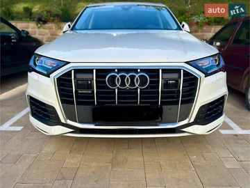 Авто Audi Q7 2023 № 8004353