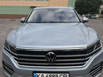 Авто Volkswagen Touareg 2021 № 8004469