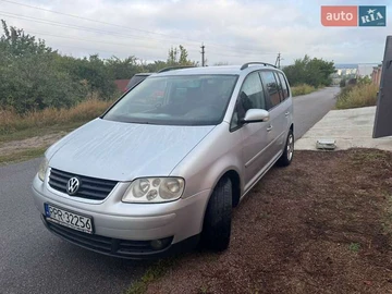 Авто Volkswagen Touran 2006 № 8004652