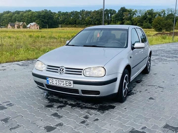 Авто Volkswagen Golf 2000 № 8004667