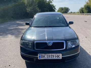 Авто Skoda Superb 2004 № 8004735
