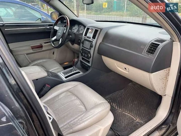 Авто Chrysler 300C 2006 № 8004941