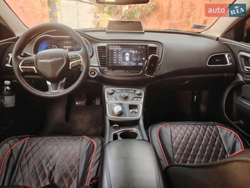 Авто Chrysler 200 2015 № 8005384