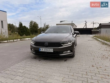 Авто Volkswagen Passat 2018 № 8005814