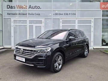 Авто Volkswagen Touareg 2019 № 8005954