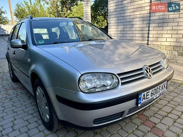 Авто Volkswagen Golf 2002 № 8006250