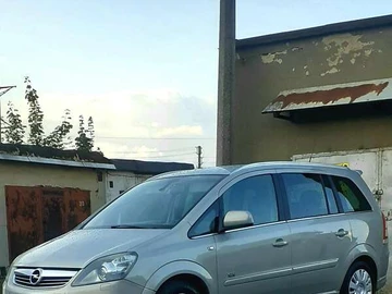 Авто Opel Zafira 2010 № 8006697