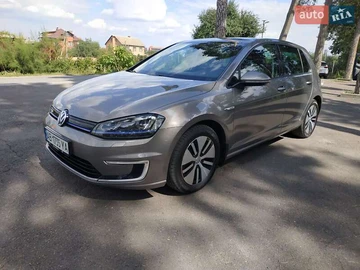 Авто Volkswagen E-Golf 2015 № 8006816