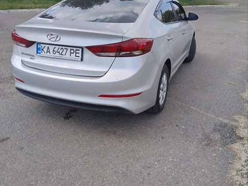 Авто Hyundai Elantra 2018 № 8006838