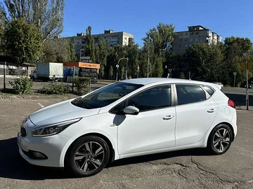 Авто KIA Ceed 2015 № 8006922