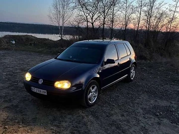 Авто Volkswagen Golf 2002 № 8007299