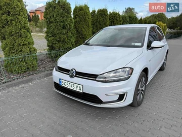 Авто Volkswagen E-Golf 2017 № 8007330