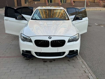 Авто BMW 5 Series 2013 № 8007402