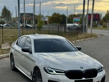 Авто BMW 5 Series 2019 № 8007422