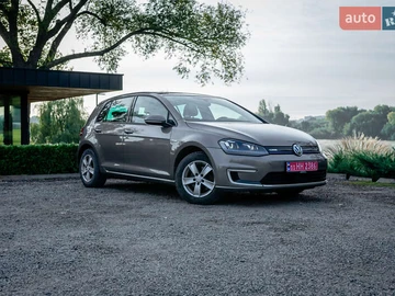 Авто Volkswagen E-Golf 2015 № 8007475