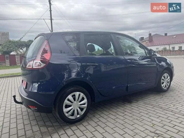 Авто Renault Scenic 2011 № 8007862