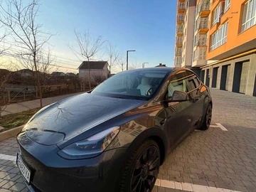 Авто Tesla Model Y 2022 № 8007954