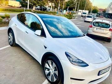 Авто Tesla Model Y 2022 № 8007956